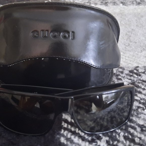 Gucci Glasses - Picture 5 of 5